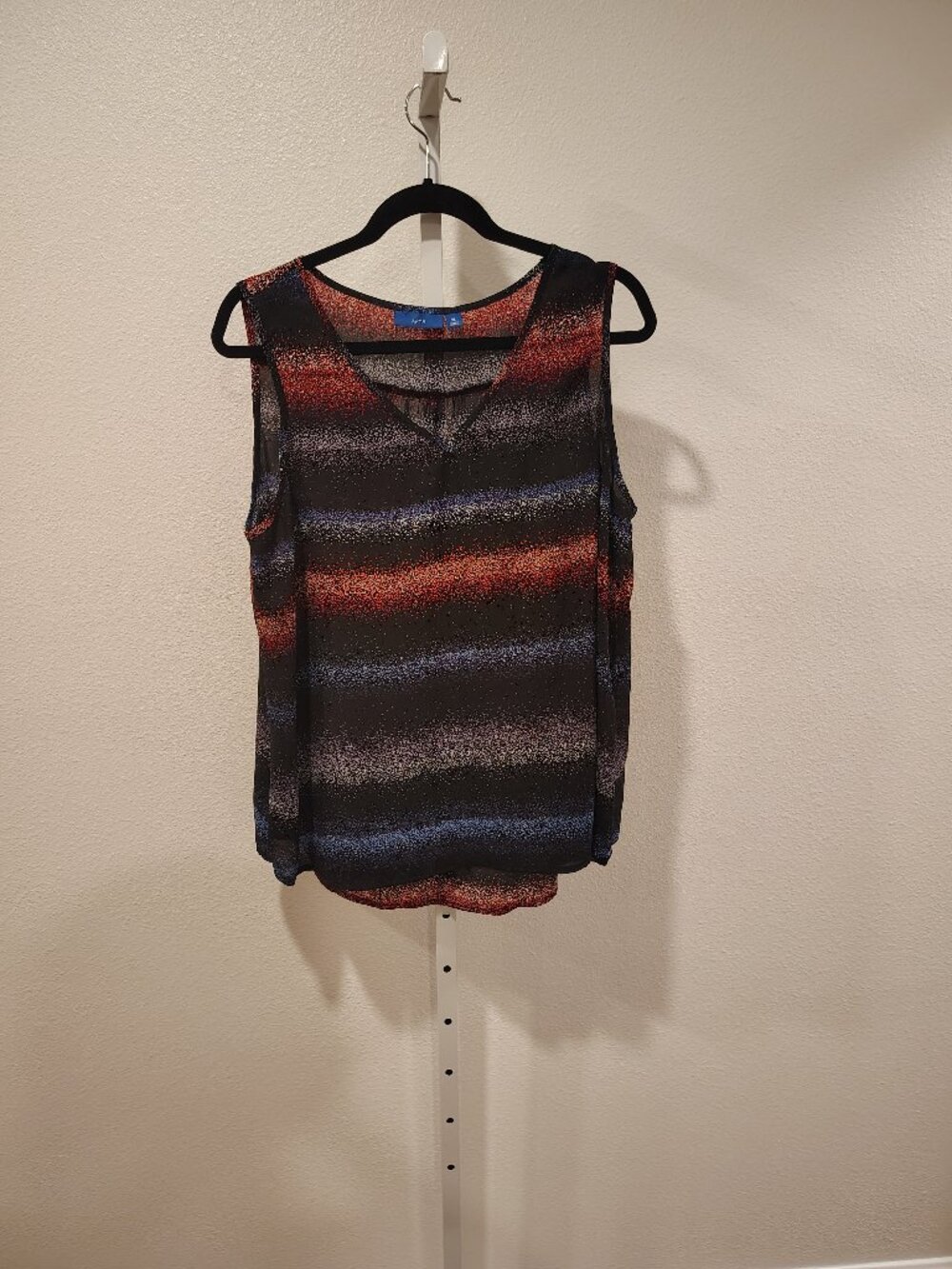 Apt. 9 Women's Tank Top Size XL V-Neck Polyester Sleeveless Semi Sheer Stripes